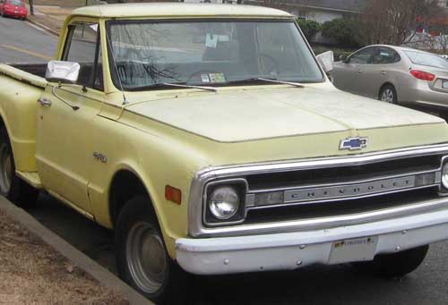 Chevrolet pickup truck, public domain via Wikimedia Commons